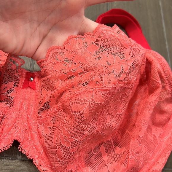 Freya Underwire Unlined Lace Bra - Picture 4 of 10